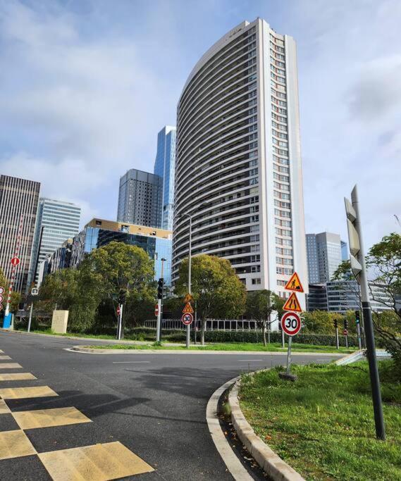 Appartement La Defense Пюто Екстериор снимка
